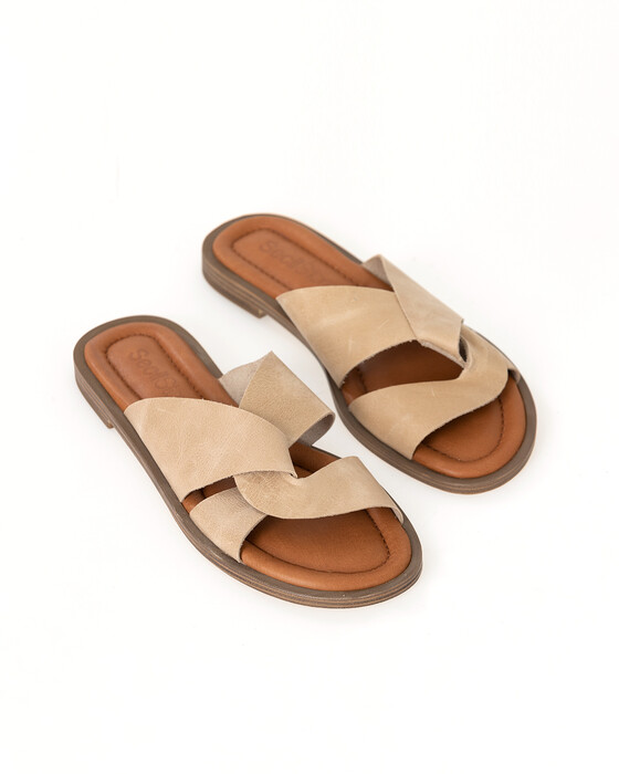 CROSS-STRAP FLAT LEATHER SLIPPER