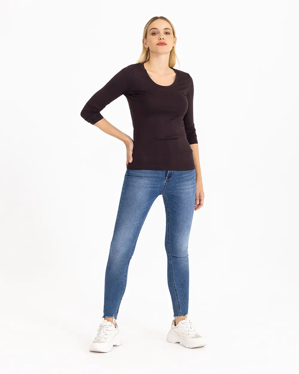 Round Neck Long Sleeve Basic T-Shirt