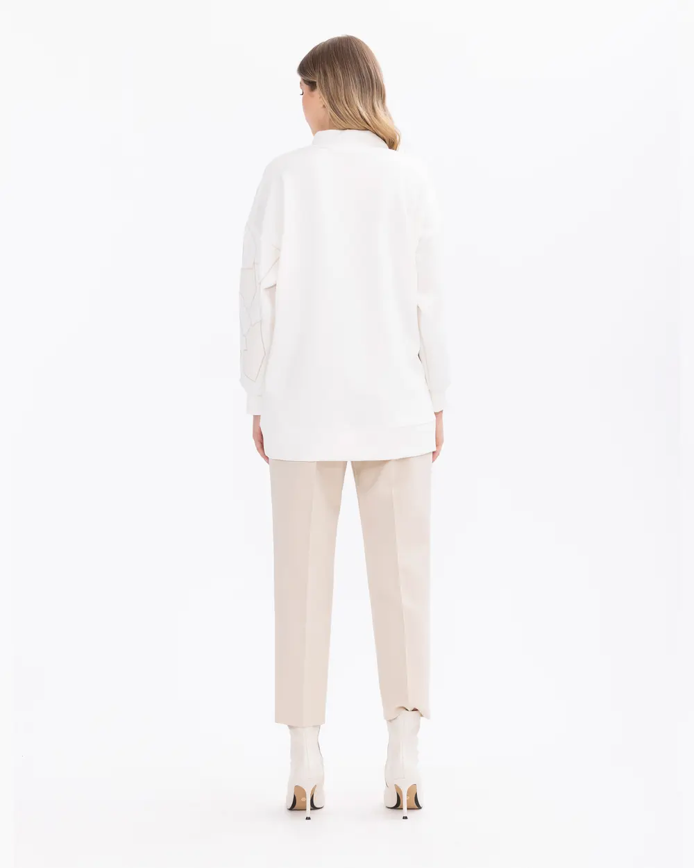 Embroidered Detail Hooded Relaxed Sweatshirt