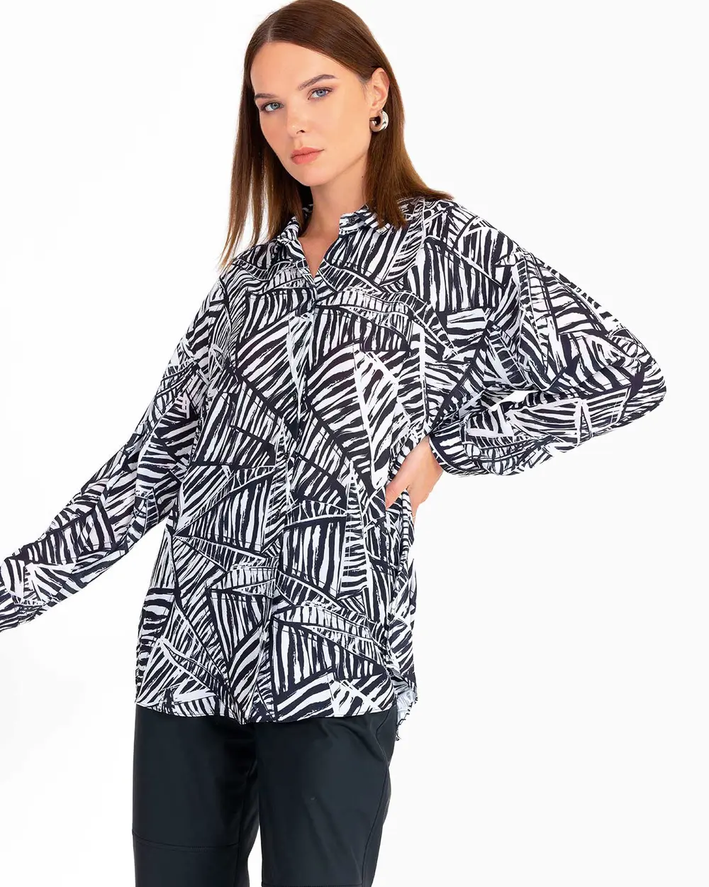 Desenli Rahat Kesim Gömlek