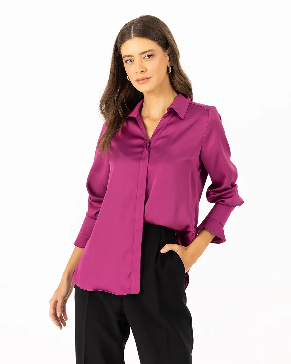 Saten Görünümlü V Yaka Gömlek