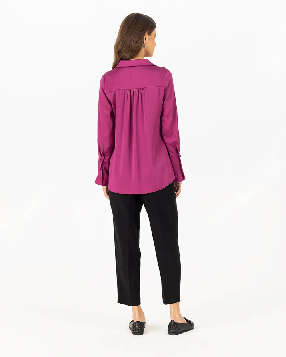 Saten Görünümlü V Yaka Gömlek