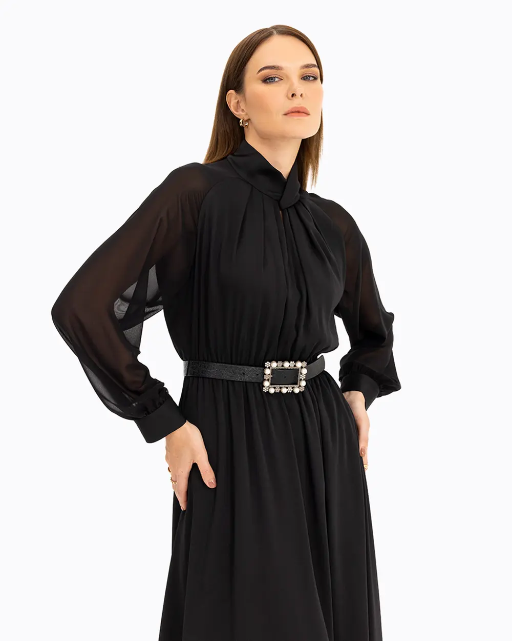 Kemerli Hakim Yaka Elbise