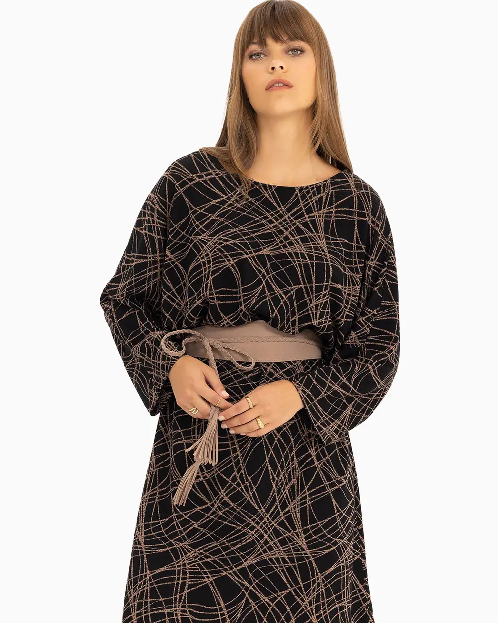 Kemerli Yuvarlak Yaka Elbise