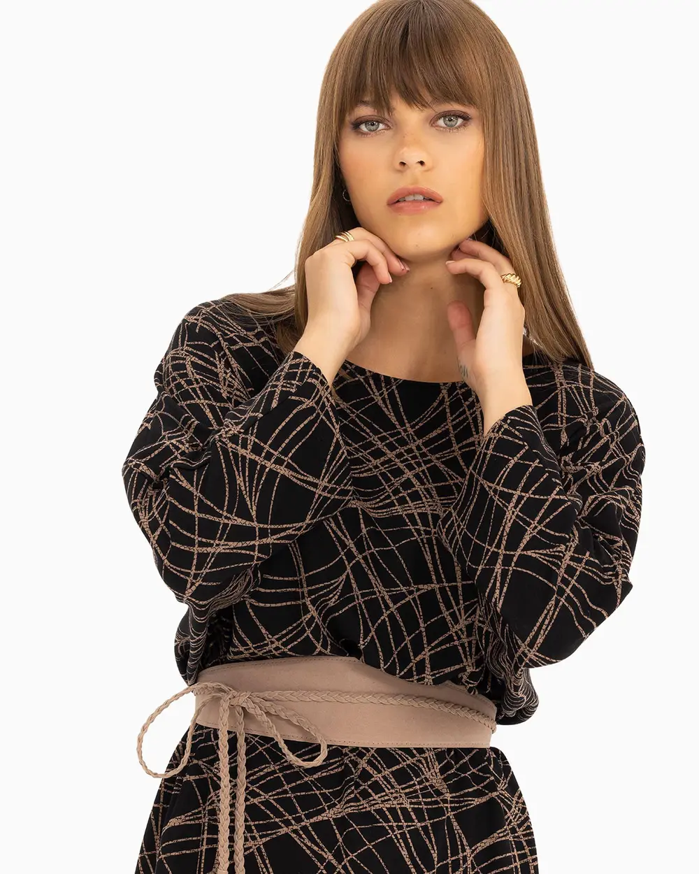 Kemerli Yuvarlak Yaka Elbise