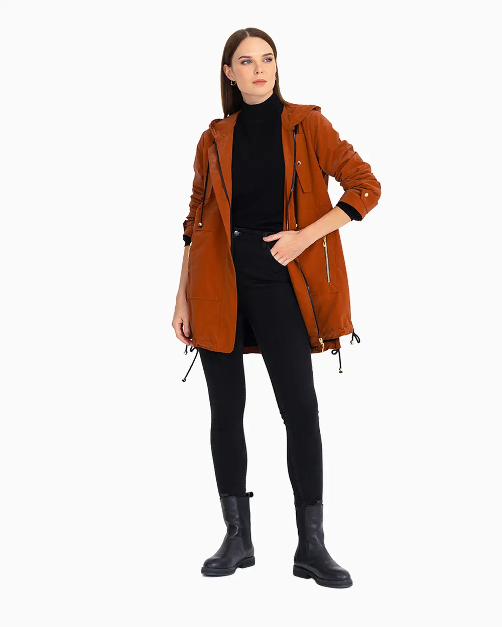 Bağcık Detaylı Kapüşon Yaka Fermuarlı Trençkot