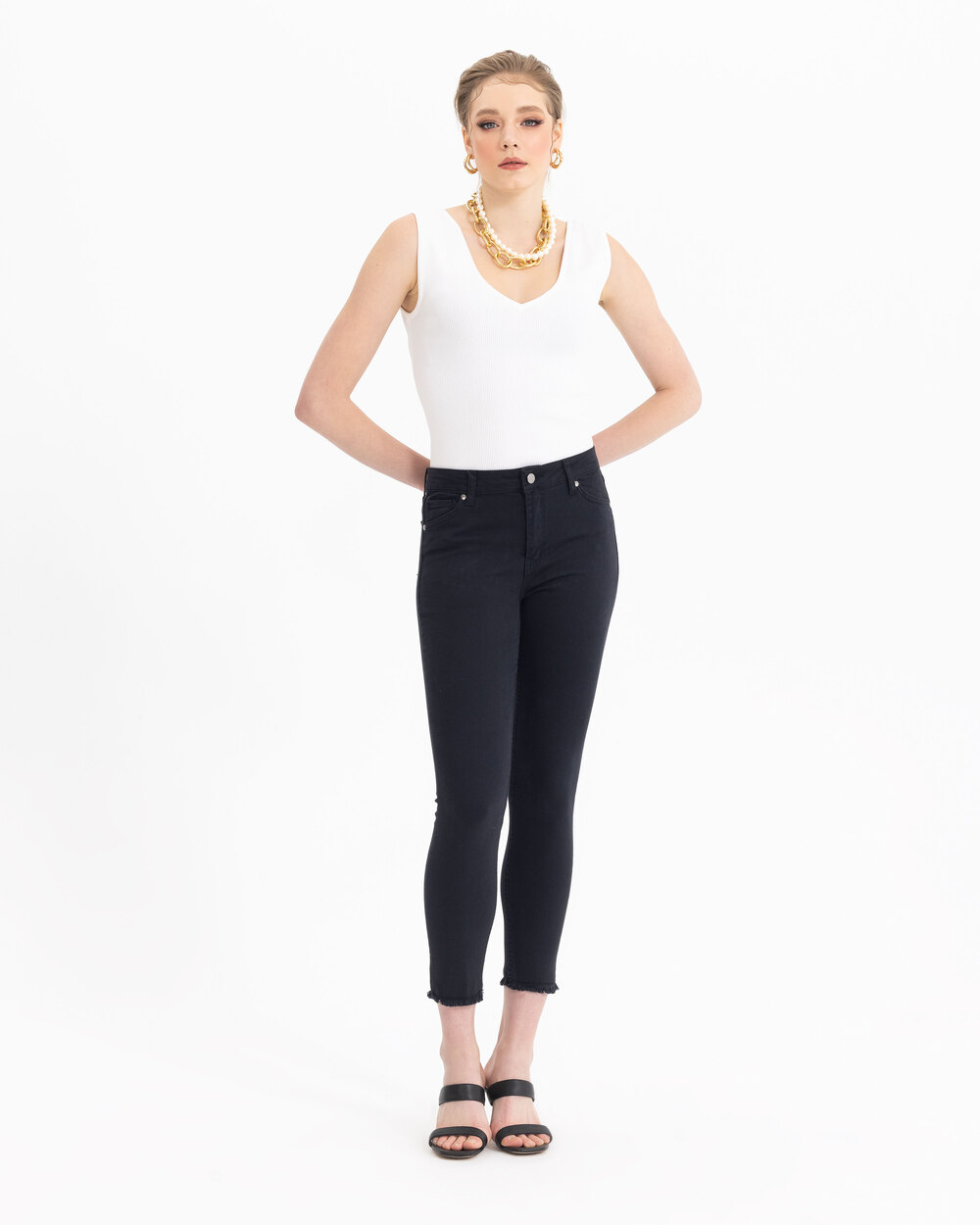 SEÇİL FIT CUT RIPPED TROUSERS