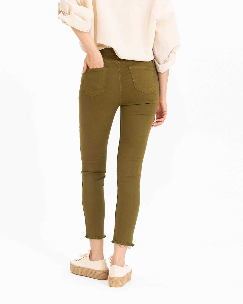 SEÇİL FIT CUT RIPPED TROUSERS