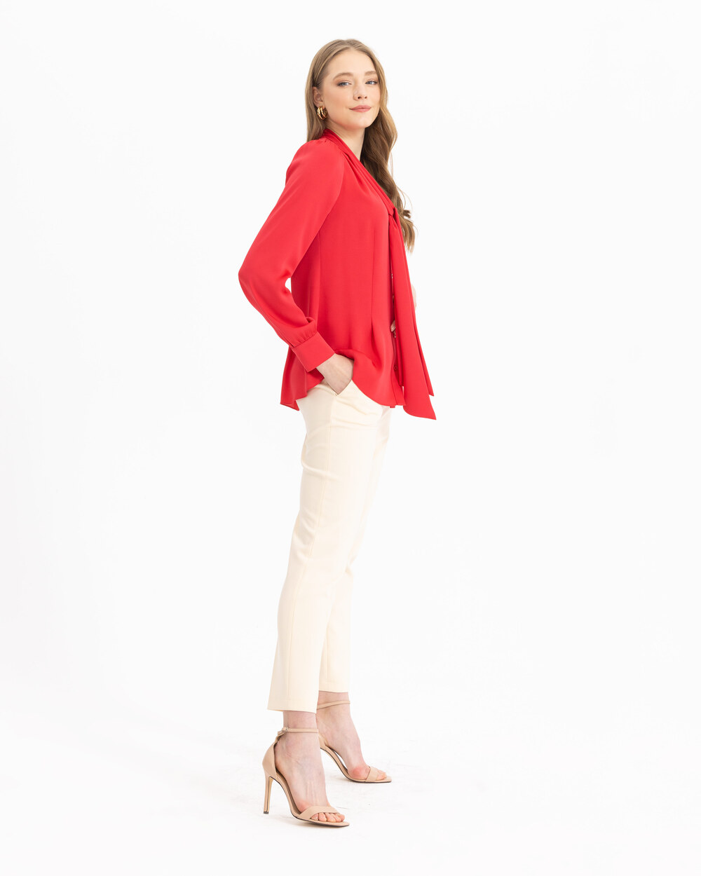 Fular Yakalı Saten Görünümlü Gömlek