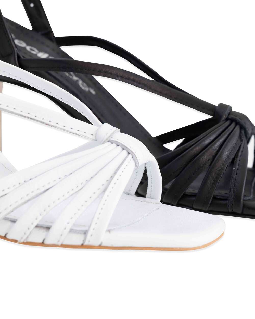 İnce Topuklu Sandalet