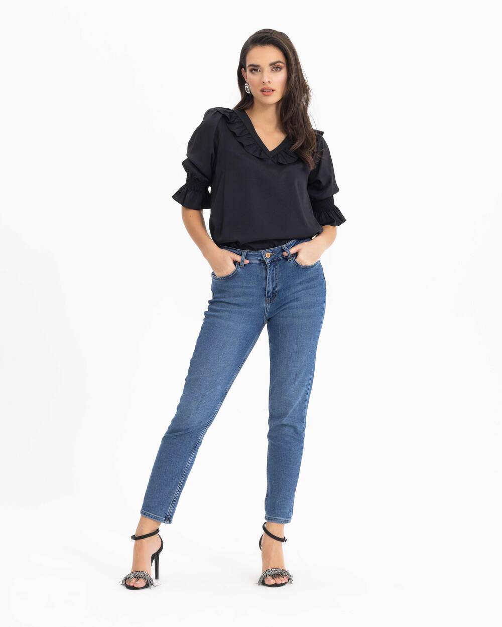 Yakası Fırfırlı Bluz