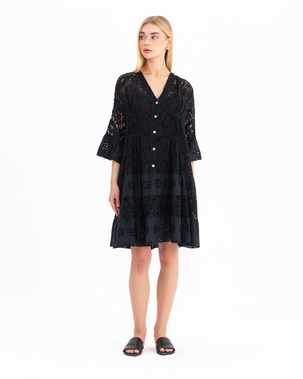 Düğmeli Dantel Elbise