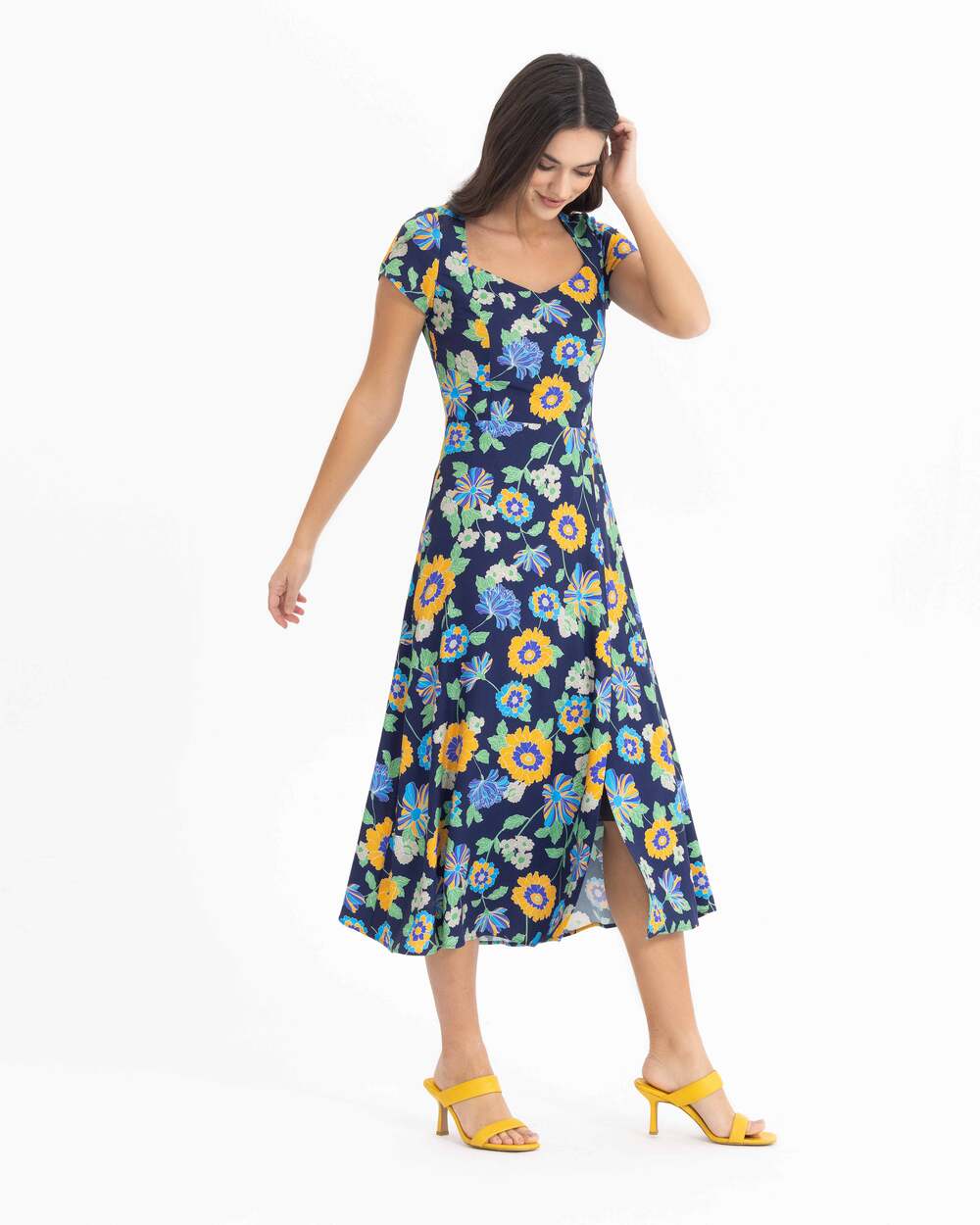 Çiçek Desenli Midi Boy Elbise