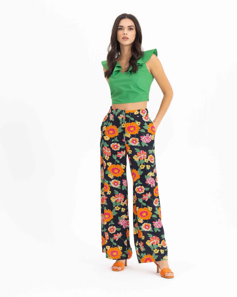 Patterned straight outlet leg trousers