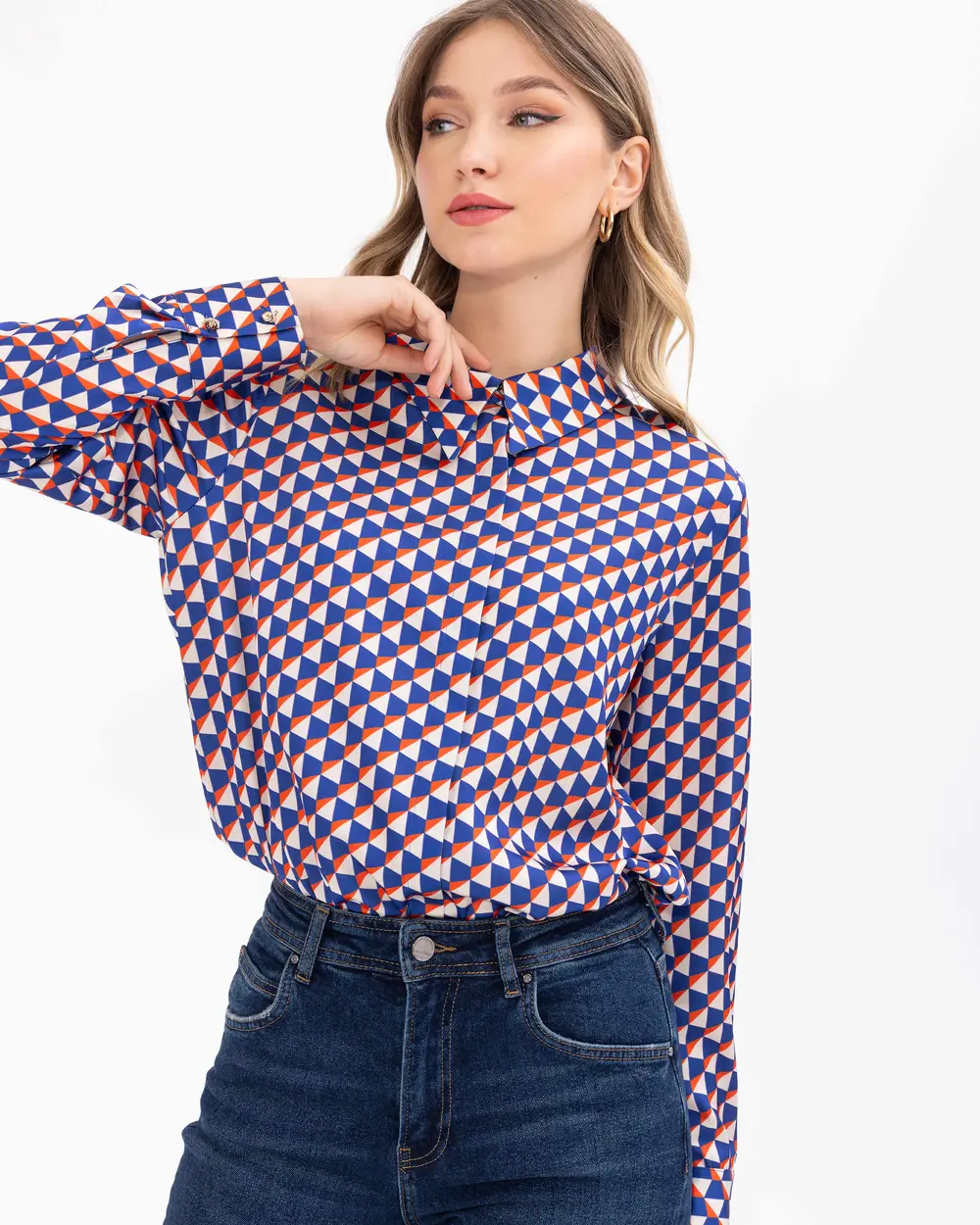 Geometric Patterned Buttoned Casual Shirt