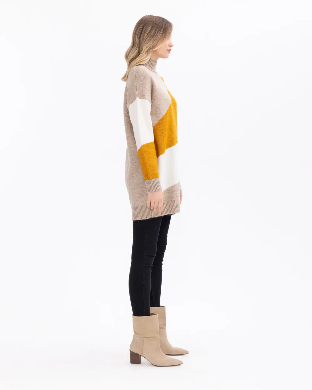 Color Blocked Stand-up Collar Knitwear Sweater