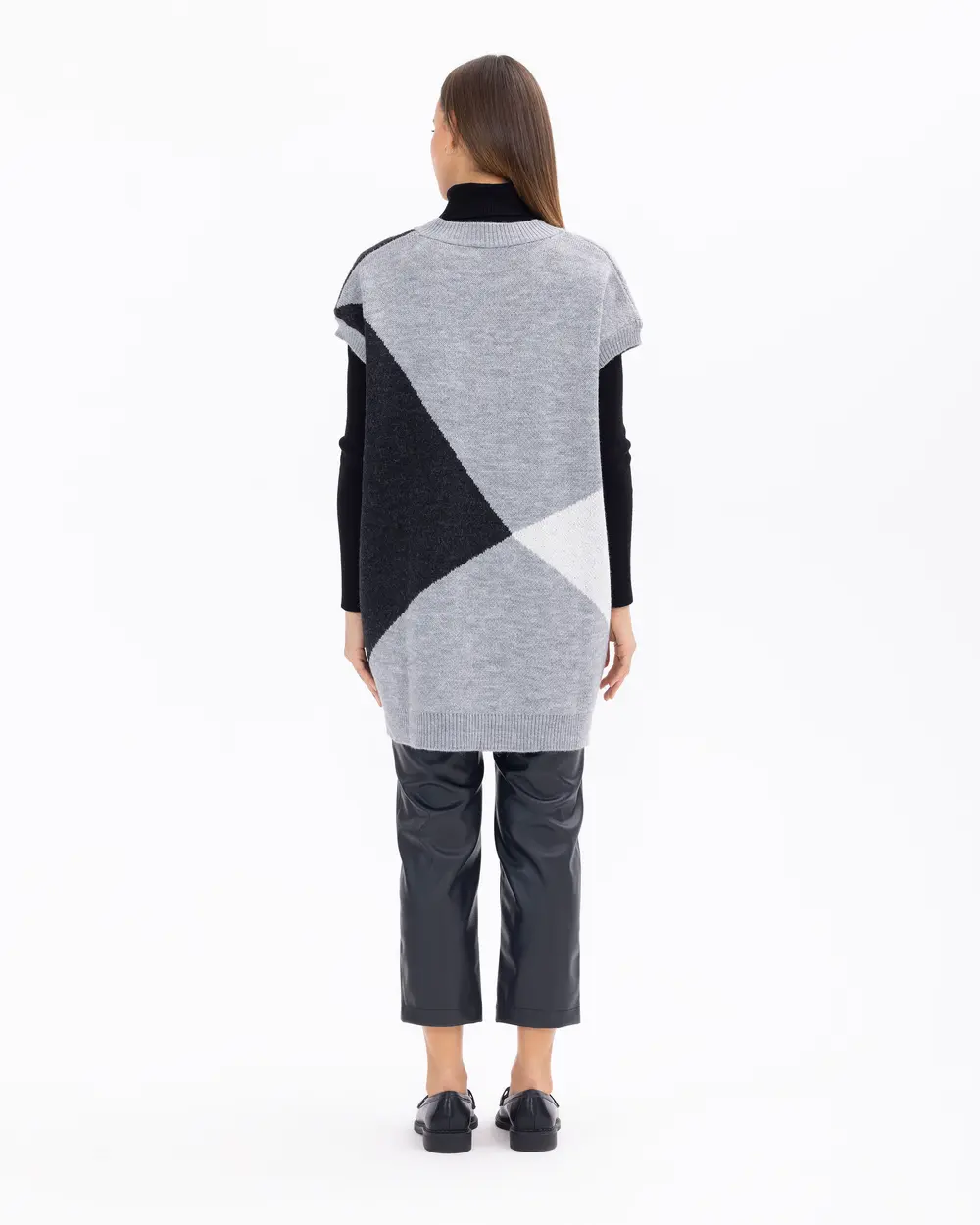 Block Transition V-Neck Oversized Knit Sweater