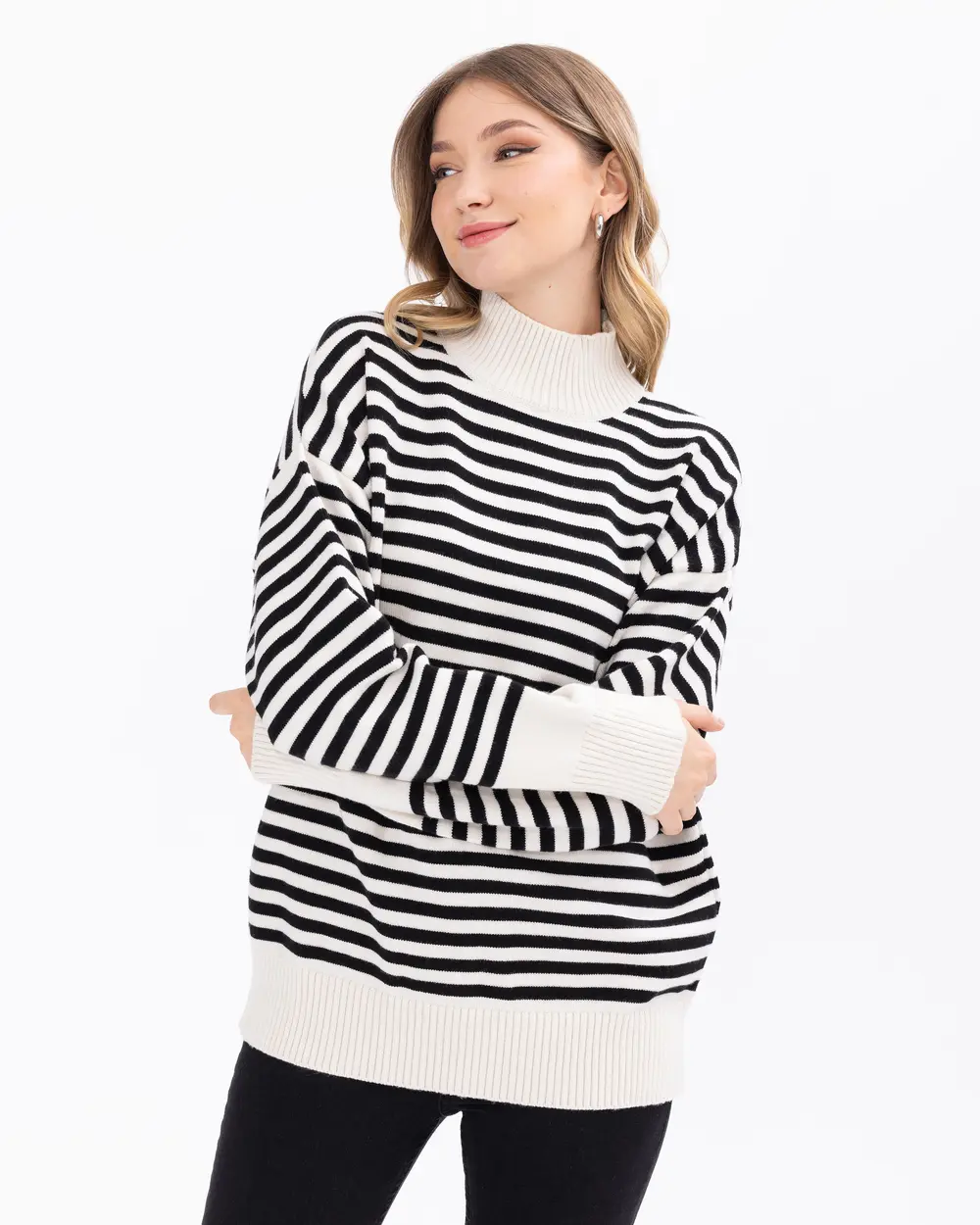 Stripe Patterned High Collar Knitwear Sweater