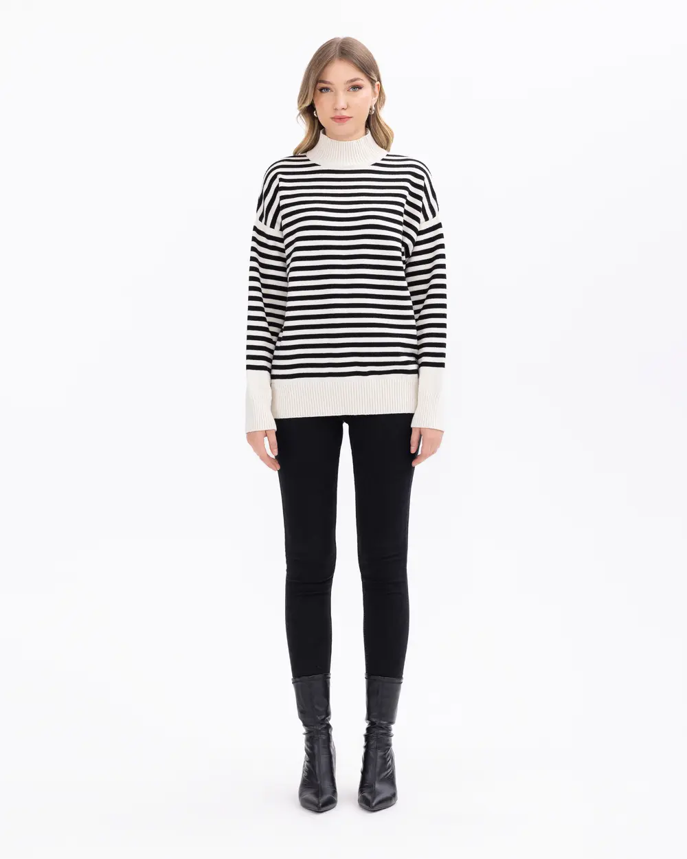 Stripe Patterned High Collar Knitwear Sweater