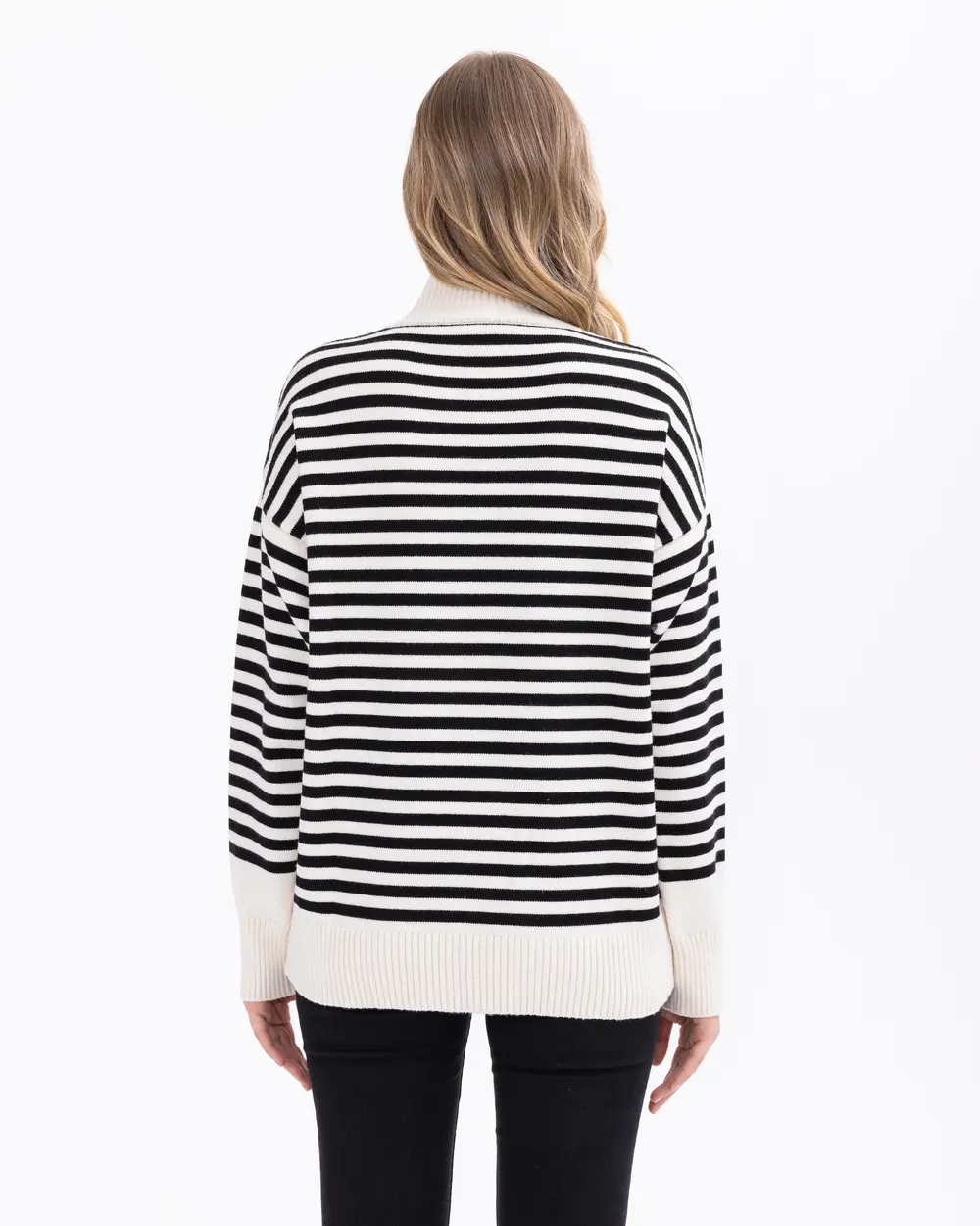 Stripe Patterned High Collar Knitwear Sweater