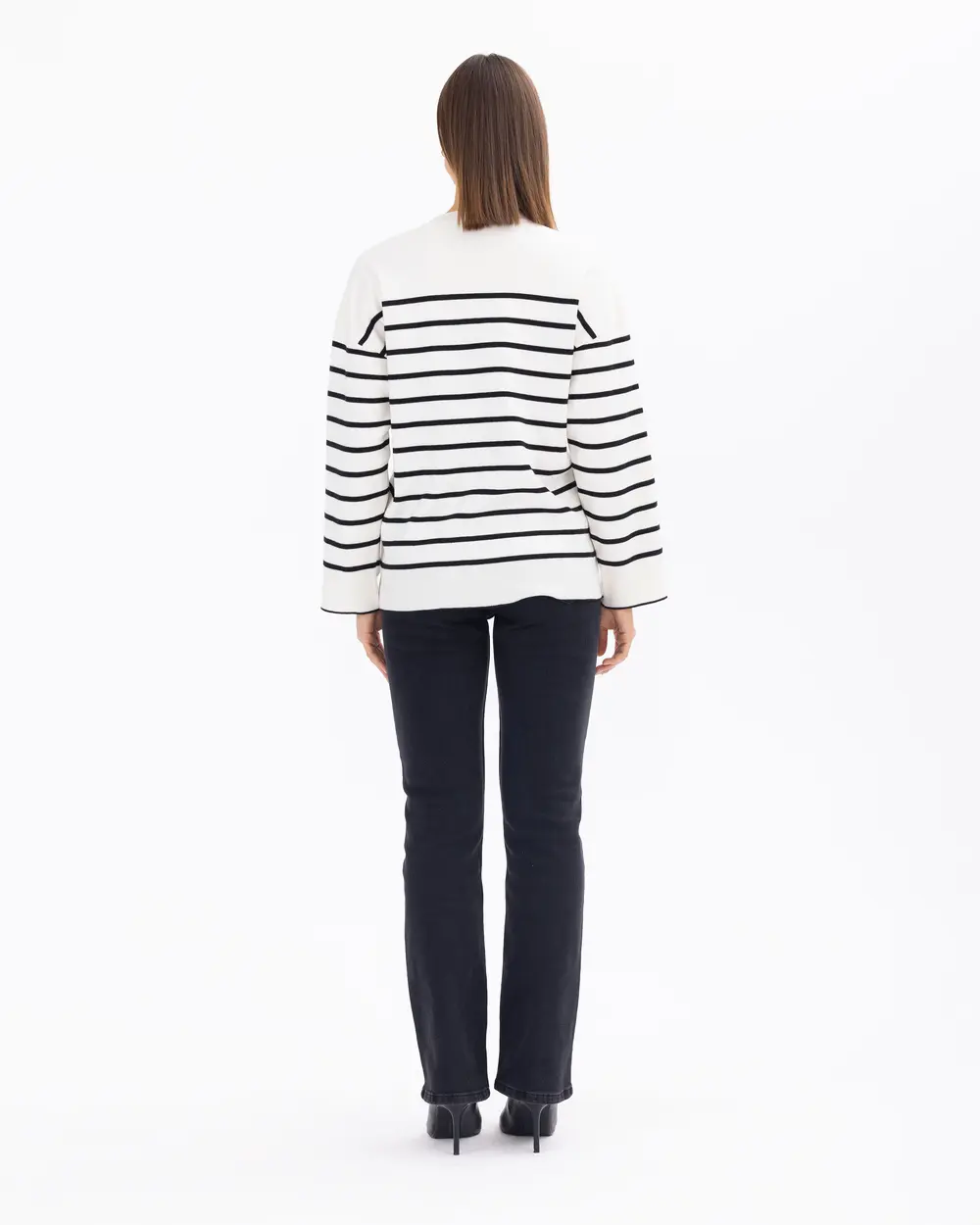 Striped Round Neck Knit Blouse