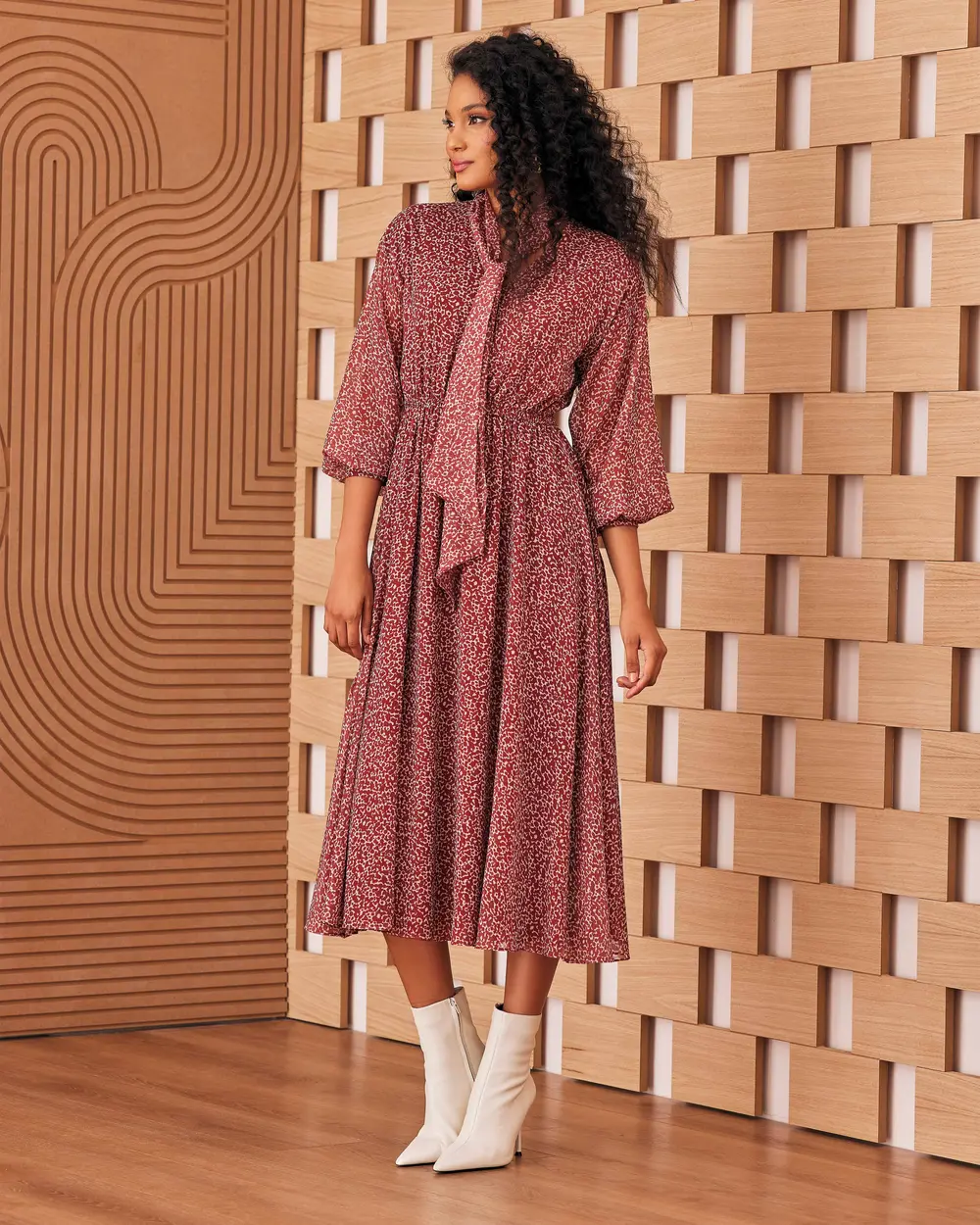 Fular Yakalı Beli Lastikli Şifon Elbise