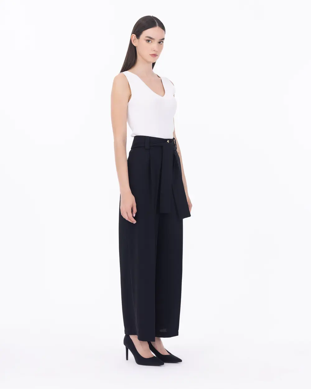 Belted Wide Cut Ankle Length Trousers