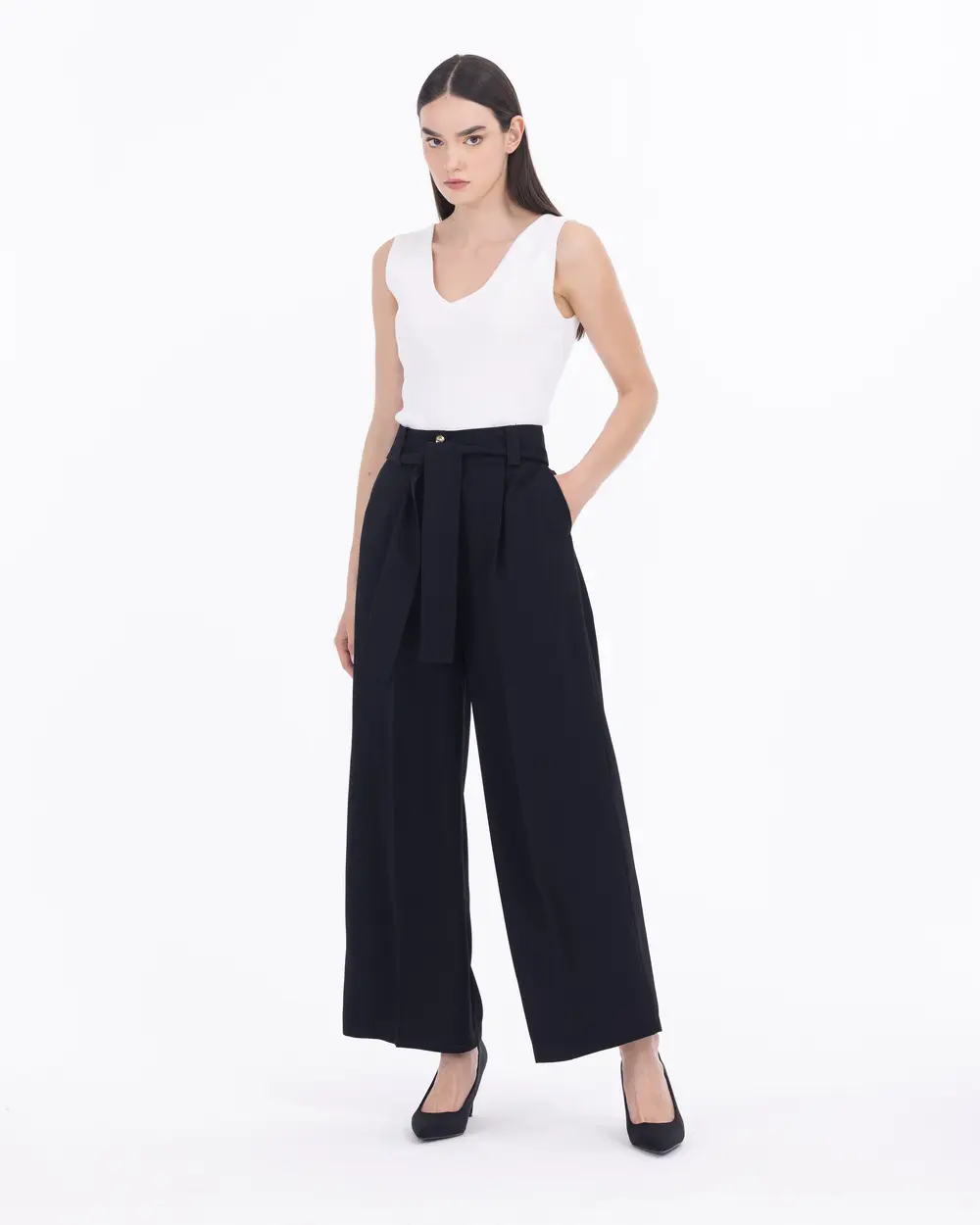 Belted Wide Cut Ankle Length Trousers