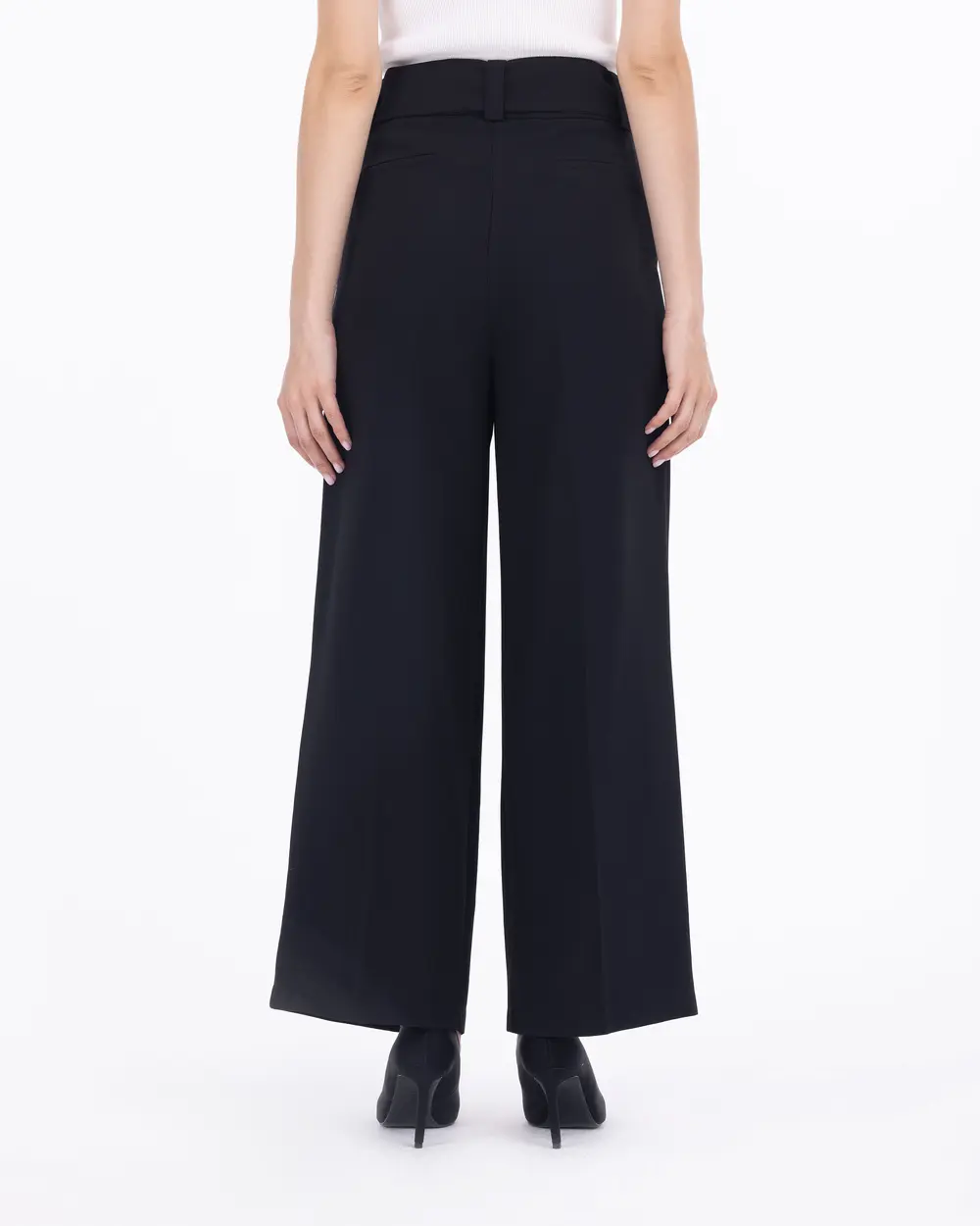 Belted Wide Cut Ankle Length Trousers