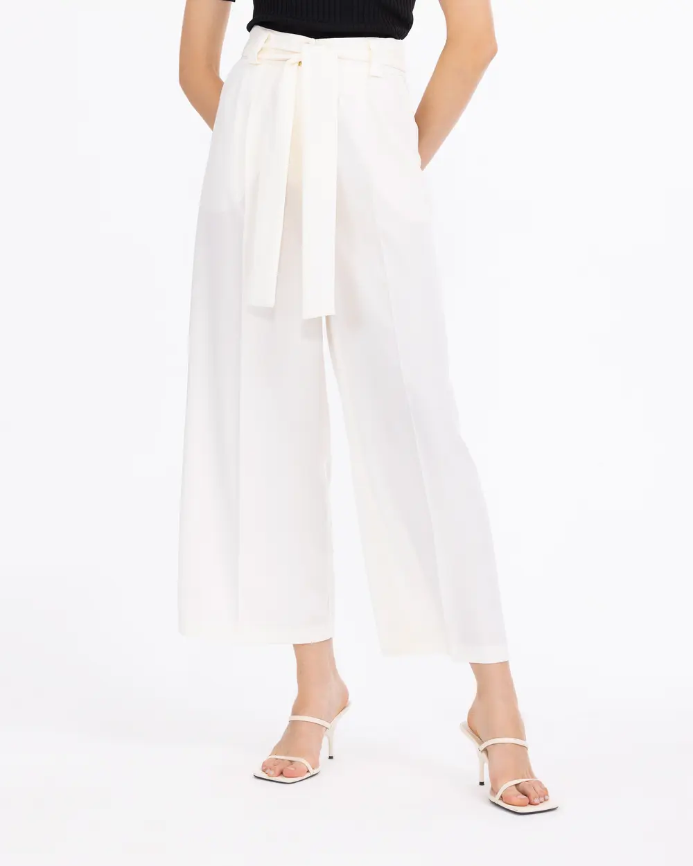 Belted Wide Cut Ankle Length Trousers