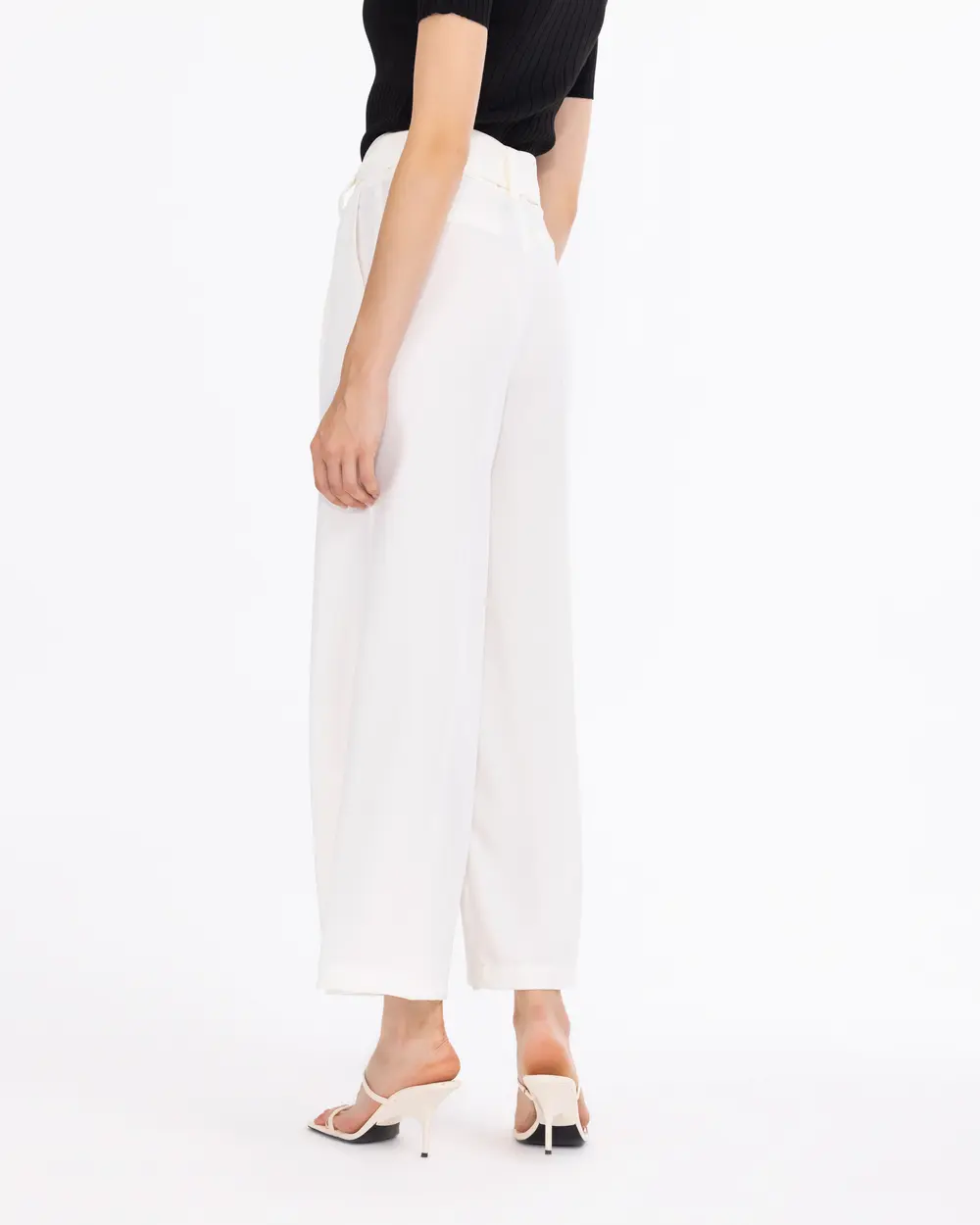 Belted Wide Cut Ankle Length Trousers