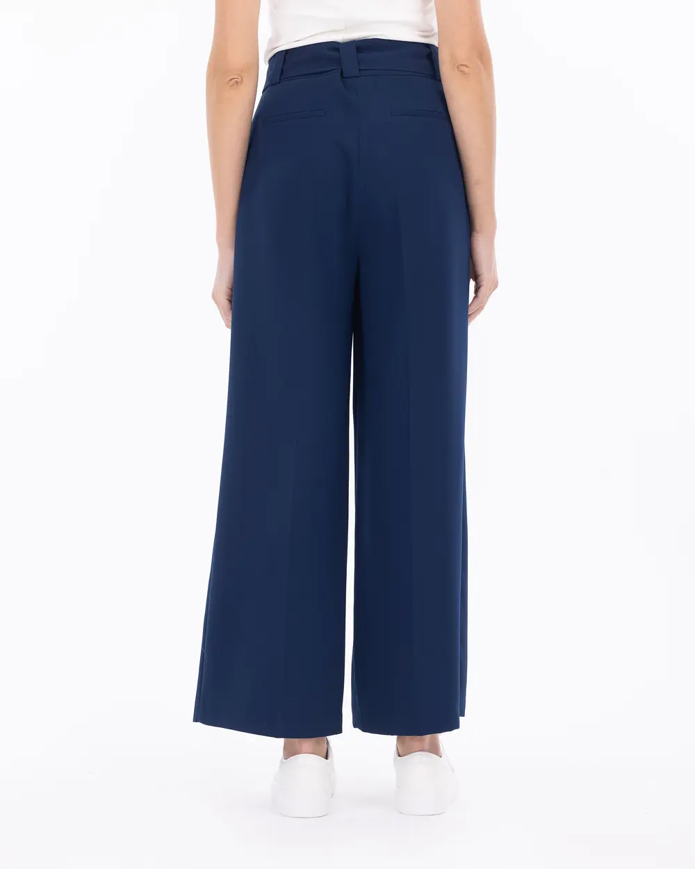 Belted Wide Cut Ankle Length Trousers