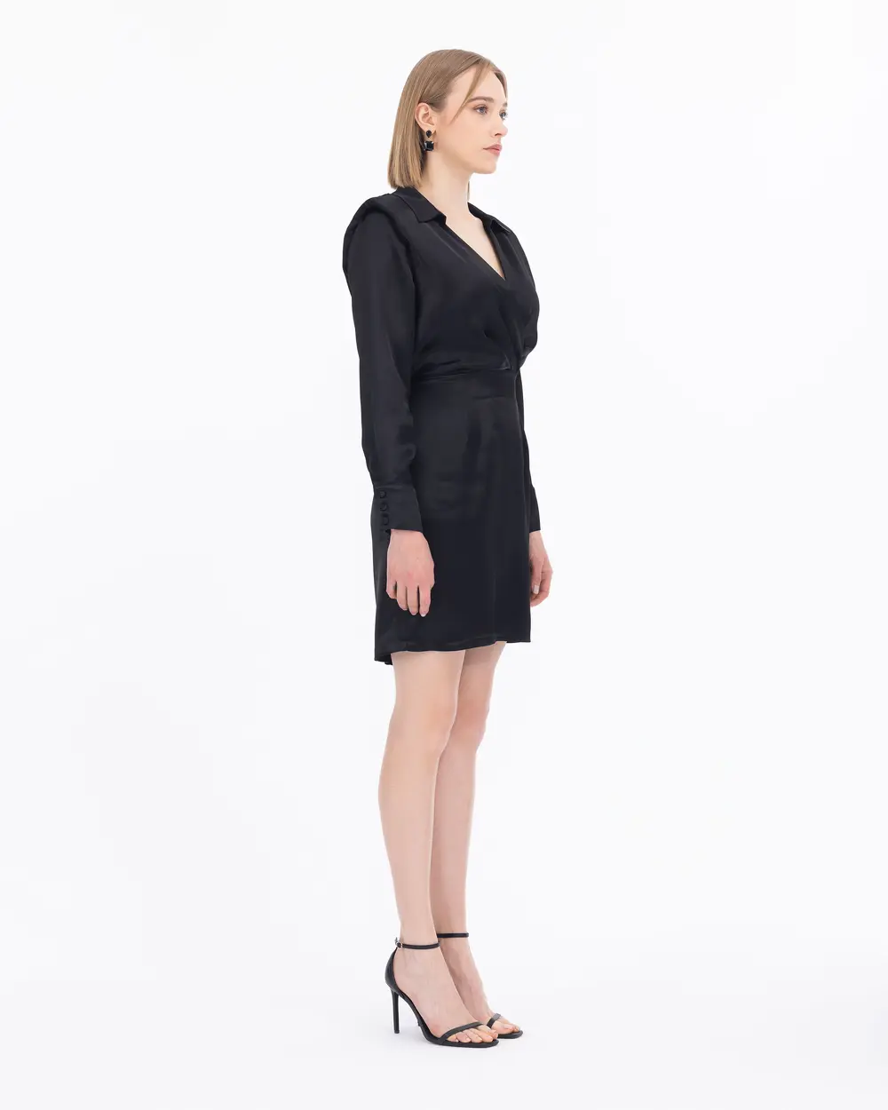 Vatkalı Kruvaze Yaka Saten Dokuma Elbise