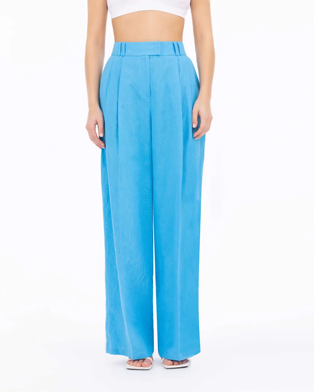 Pleated Wide Cut Full Length Trousers