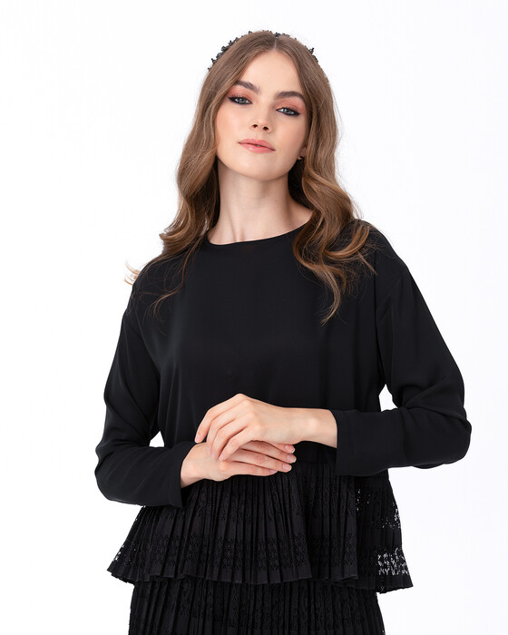 Dantel Detaylı Uzun Kollu Bluz