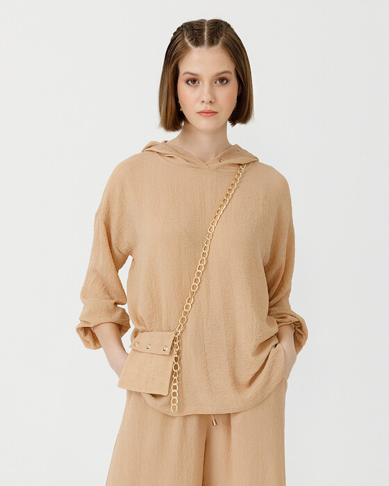 MOM CUT BLOUSE WITH HOOD