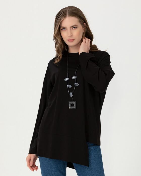 ROUND NECK ASYMMETRIC CUT TUNIC