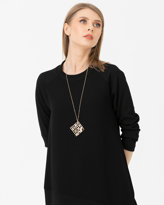 ROUND NECK TUNIC WITH SLIT