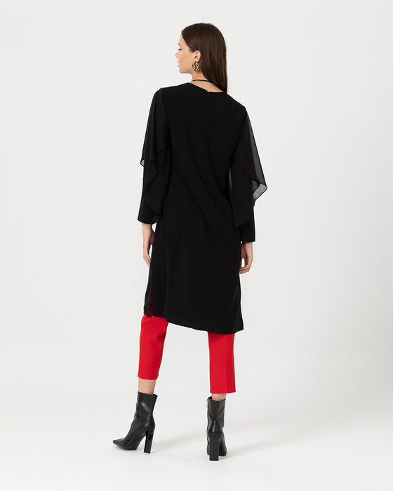 Volan Detaylı Şifon Tunik