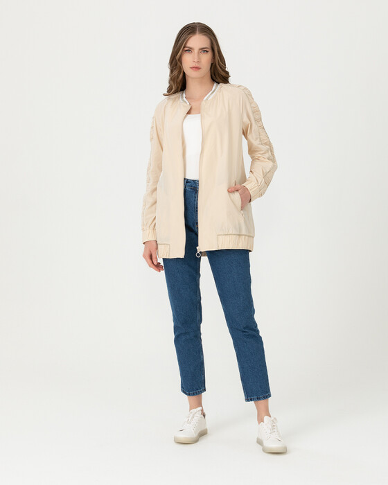 Kolları Detaylı Bomber Ceket