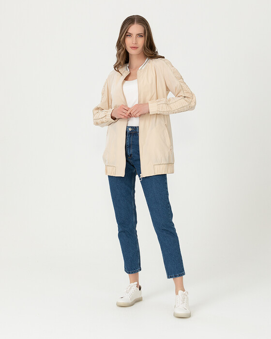 Kolları Detaylı Bomber Ceket