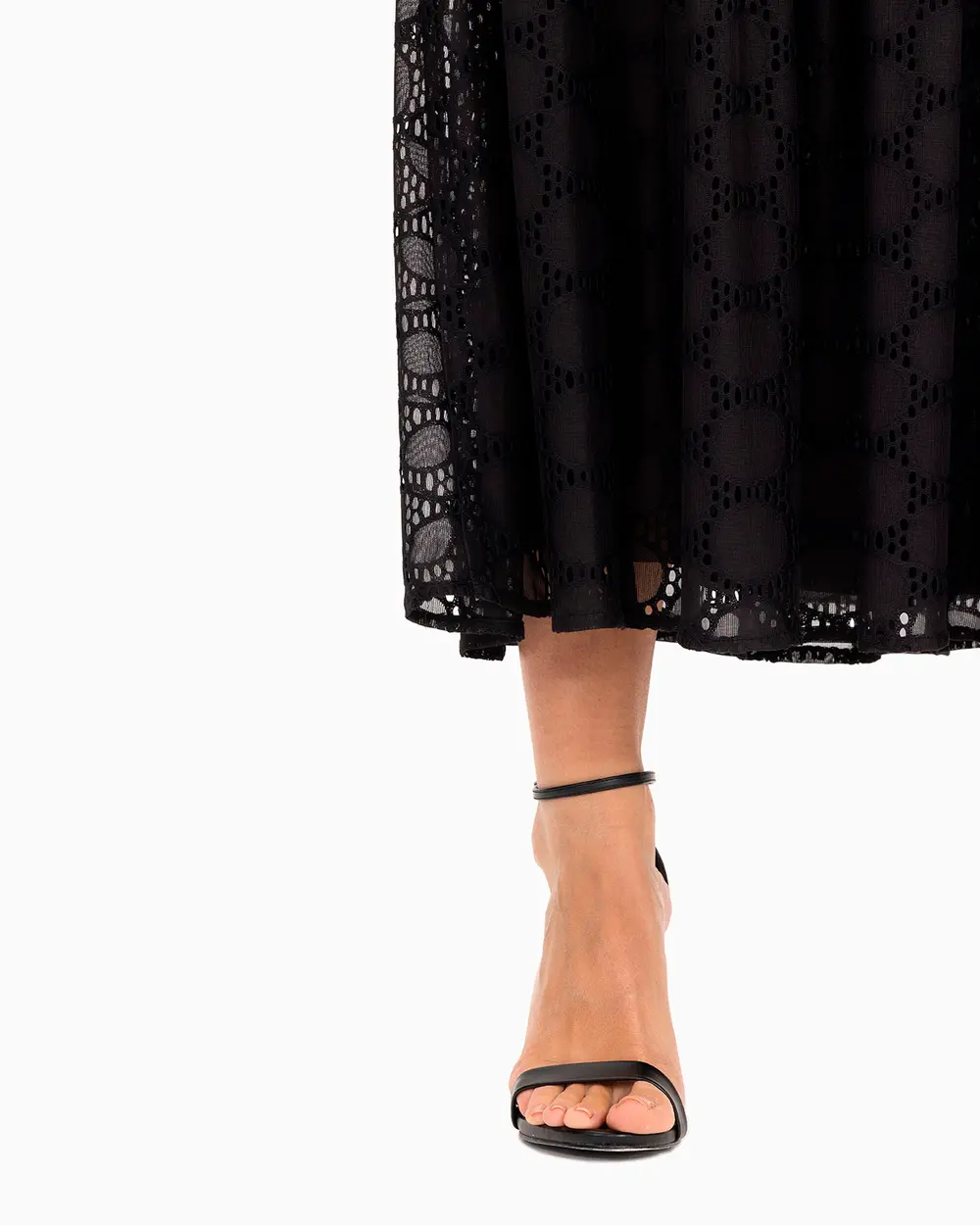 Fırfırlı Fistolu Elbise