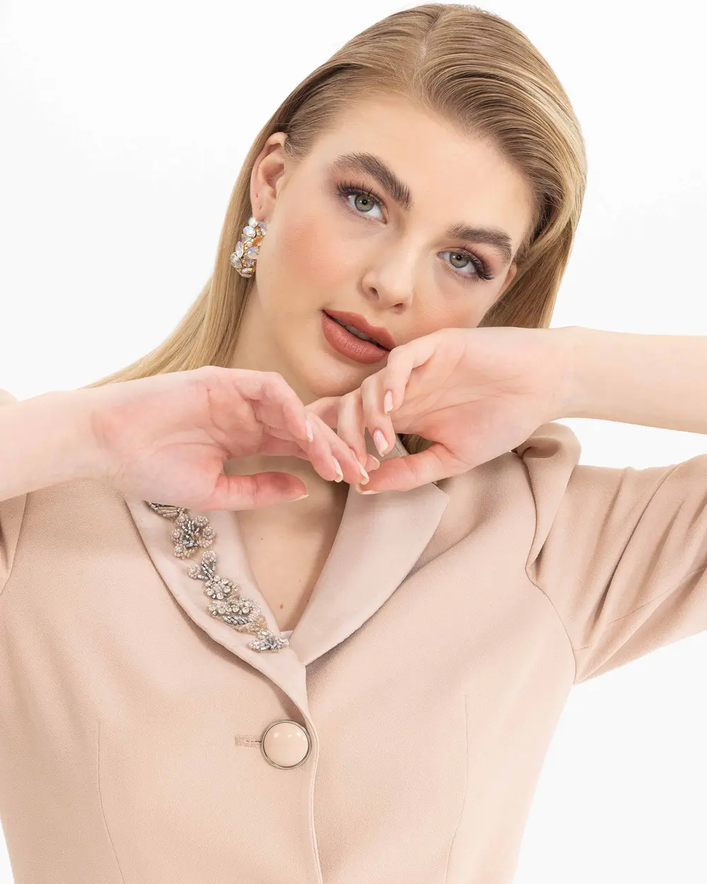 Kemer Detaylı Simli Ceket