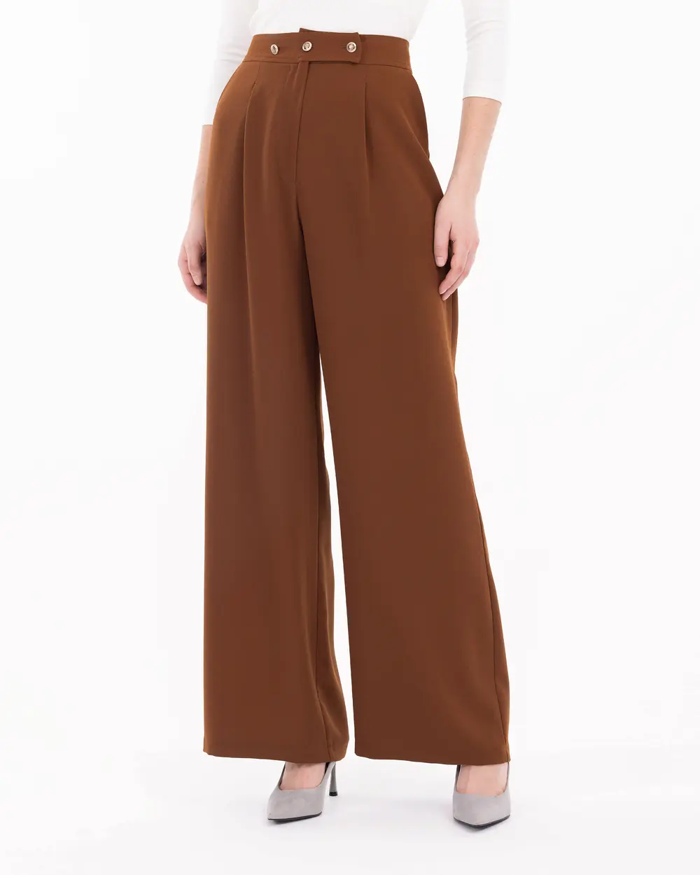 Wide Cut Button Detailed Trousers