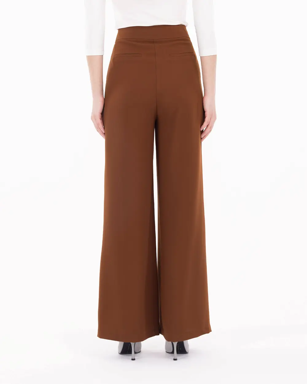 Wide Cut Button Detailed Trousers