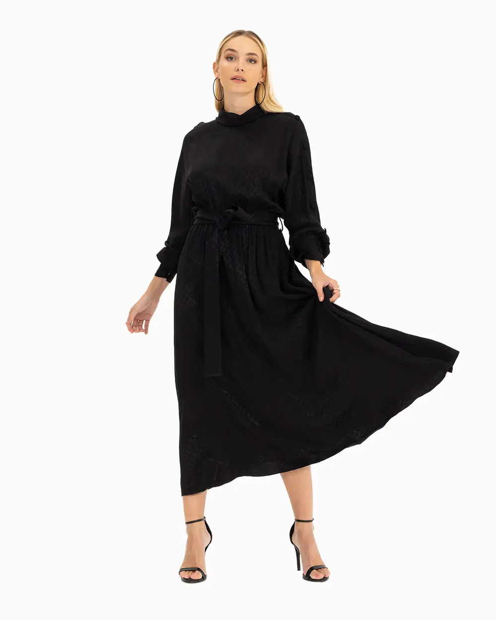 Düğme Detaylı Dik Yaka Elbise