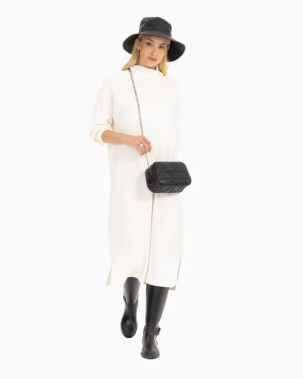 Degaje Yaka Düşük Kol Tunik