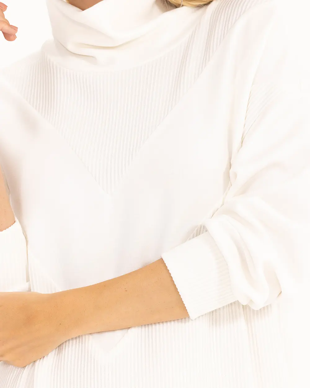 Degaje Yaka Düşük Kol Tunik