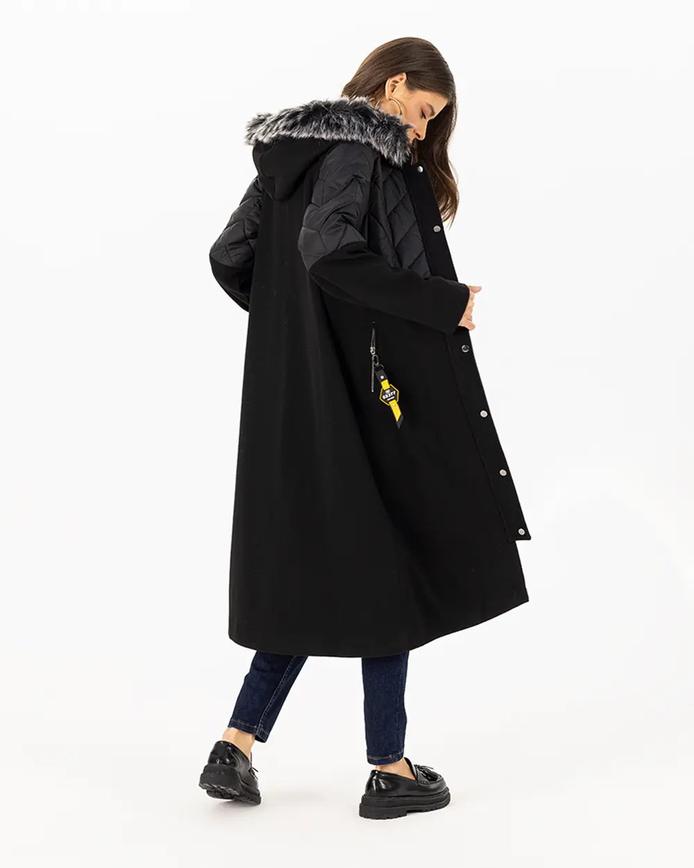 Kürk Detaylı Kapüşon Yaka Kaban