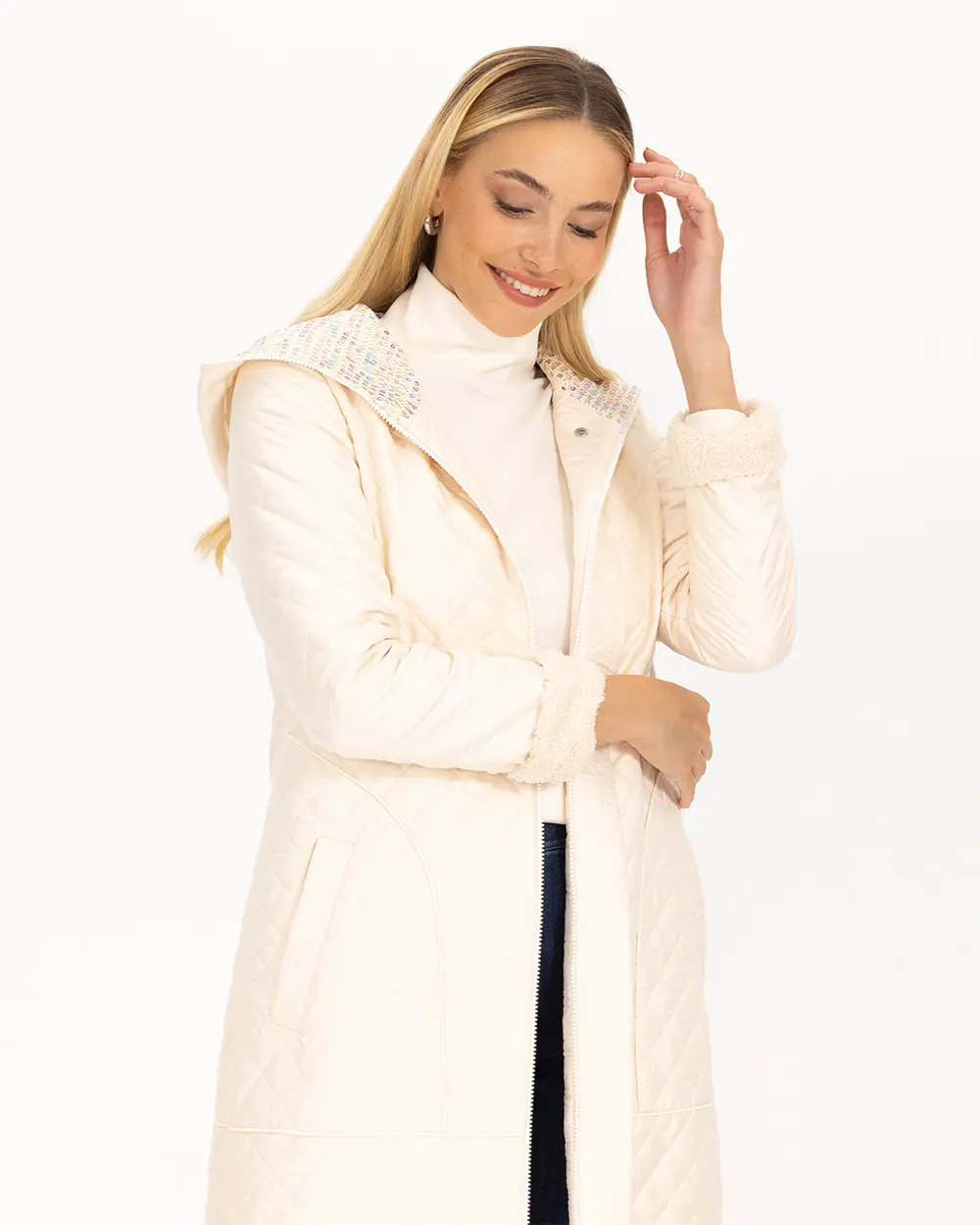 Kapüşon Yaka Kapitone Kap